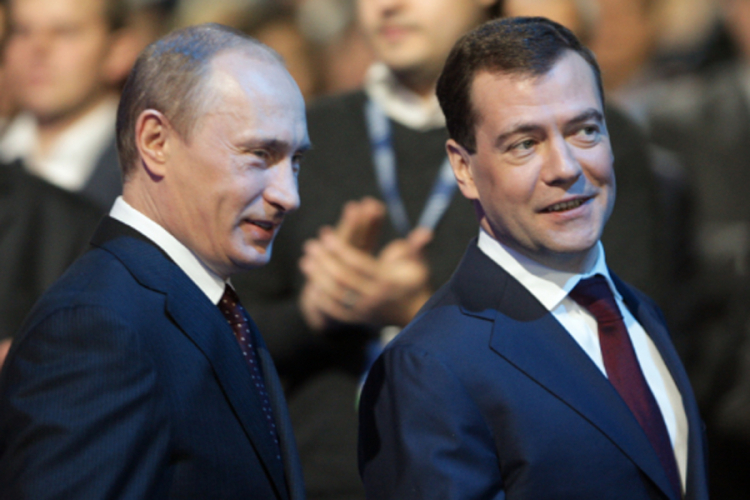 Medvedev u Vladi zadržava Lavrova, Šojgua, Novaka