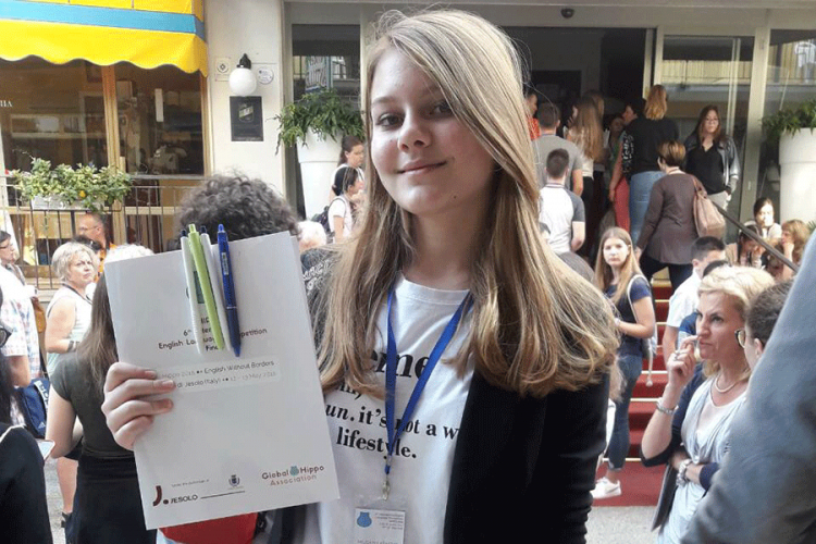 Talentovana Milica Milašinović pobjednica međunarodnog takmičenja iz engleskog