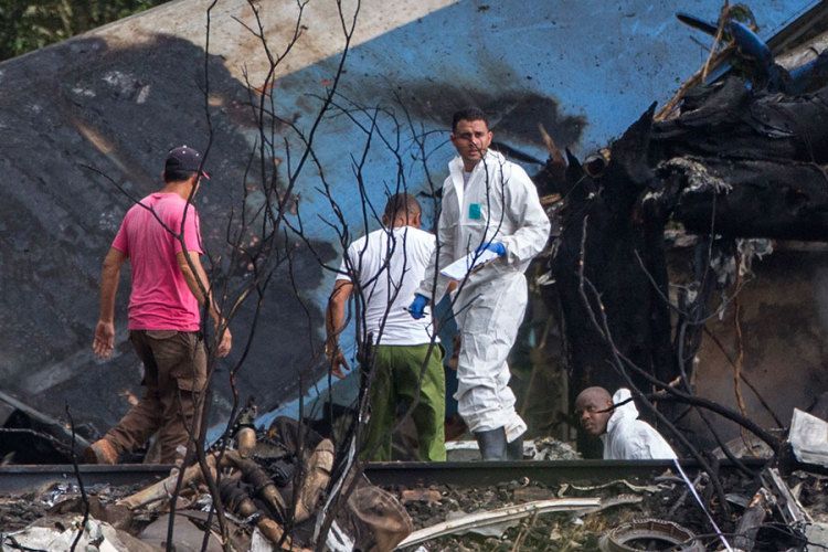 U avionskoj nesreći 107 žrtava, pronađena crna kutija