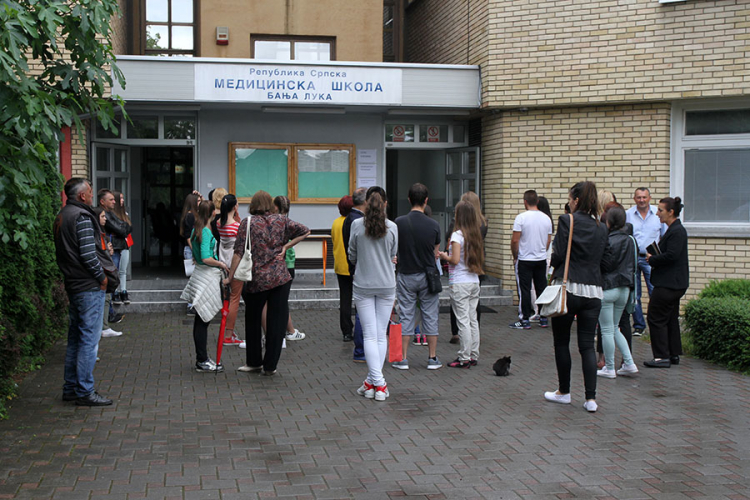 Učenici Medicinske škole uskoro bez prakse i nastave isti dan