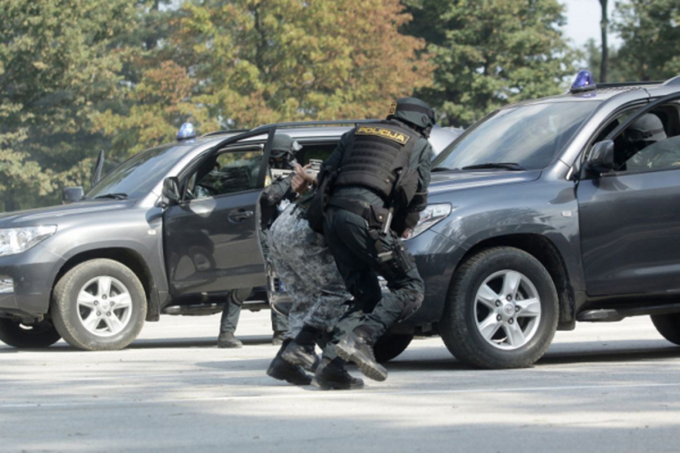Hapšenja u Sarajevu, 10 privedenih zbog droge