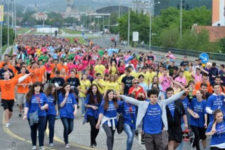 U Zagrebu privedeno devet maturanata