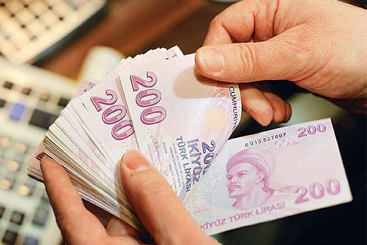 Rekordan pad turske lire