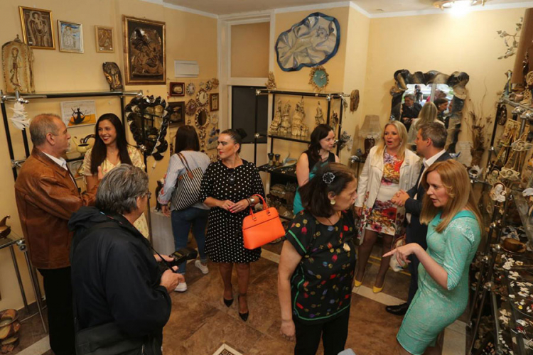 Otvorena izložba "Mačke" u Galeriji Sonje Bikić u Banjaluci