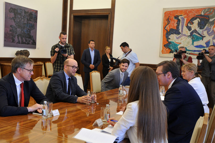 Vučić i Saracin: Njemačka spremna da pruži pomoć Srbiji