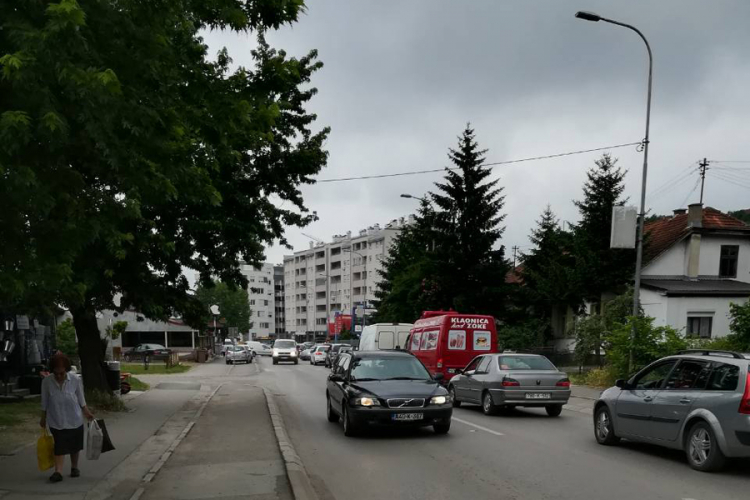 Sudar autobusa i renoa u Banjaluci, kolaps u saobraćaju