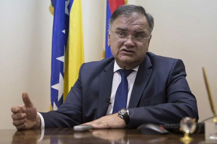 Ivanić: Ne vidim zašto ne bih mogao pobijediti Dodika
