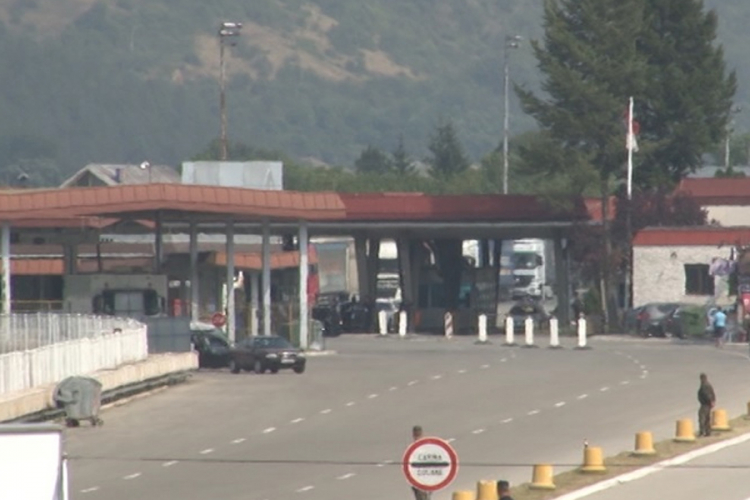 Na srpsko-bugarskoj granici zaplijenjena "sumnjiva" roba u autobusu iz BIH
