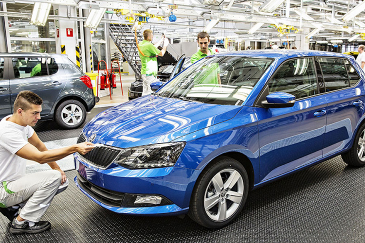 "Škoda" morala da poveća plate 20%