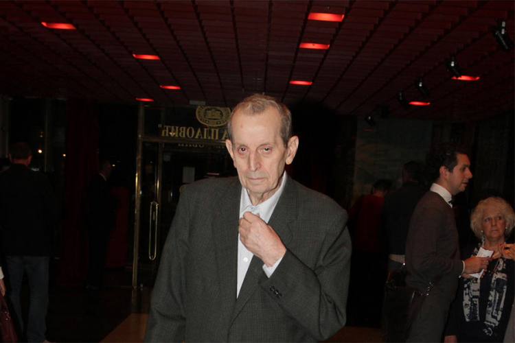 Preminuo profesor glume Predrag Bajčetić