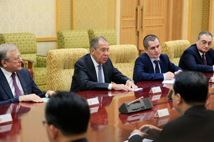 Lavrov pozvao Kim Džong Una da posjeti Moskvu