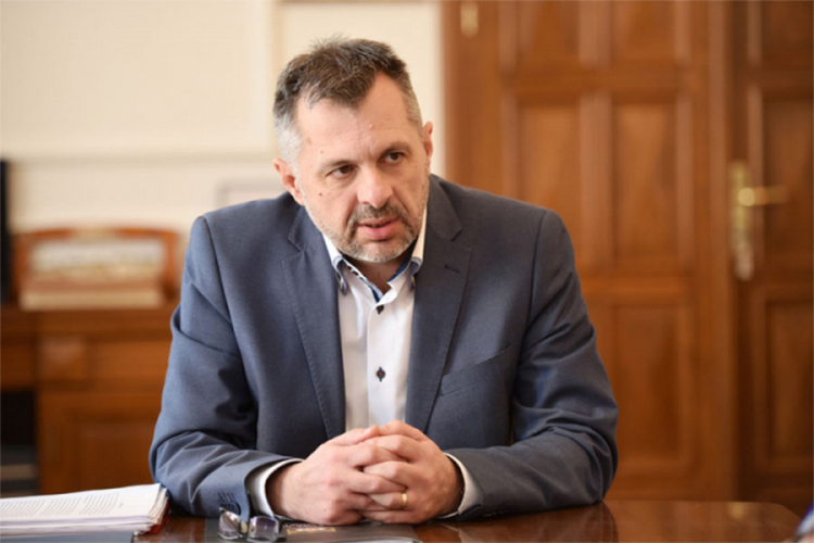 Radojičić protiv tajkuna: Hoće da nam prodaju naše puteve u "Čajavecu“!