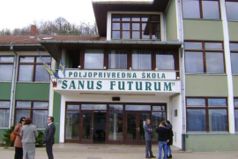 Srednja poljoprivredna škola u Sanskom Mostu na rubu opstanka