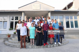 Veseli maturanti proslavili kraj školskih dana
