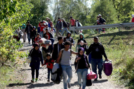 Migranti iz Beograda autobusima stižu do granice sa BiH