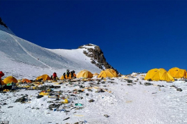 Mont Everest se pretvara u deponiju