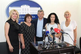 Priznanja majkama sa osmoro djece