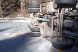 Prevrnuo se kamion na autoputu Banjaluka - Gradiška