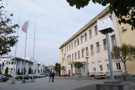 Zbog naplate starih presuda Kozarska Dubica nema ni za socijalu ni za ...
