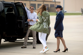 Poruka na jakni Melanije Tramp napravila "opštu pometnju"