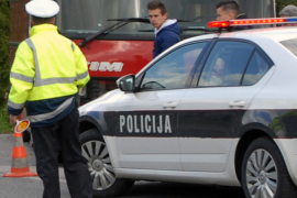 Pet osoba povrijeđeno u saobraćajnoj nezgodi