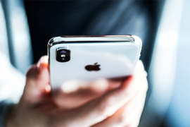 Grčki ministar zabranio mobilne telefone u školama