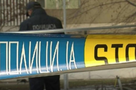 Kombi udario u ogradu, dva migranta poginula