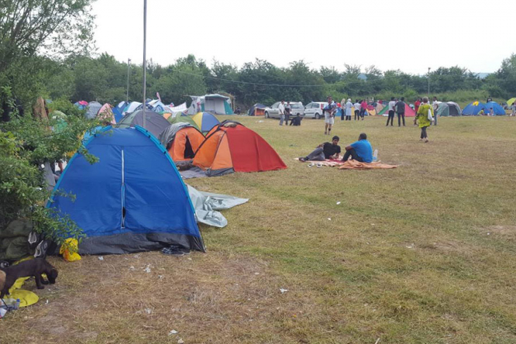 USK na pragu proglašenja epidemije: Među migrantima buknuli ušljivost i svrab
