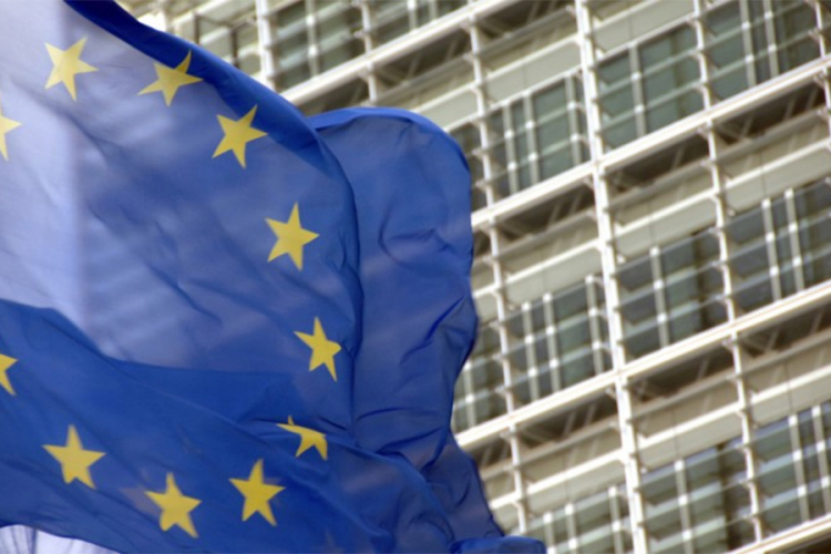 EU pokrenula postupak u STO protiv carinskih tarifa SAD-a