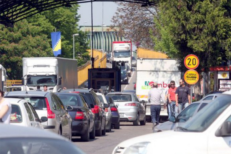 U Gradišci i Gradini čekanje i do 90 minuta