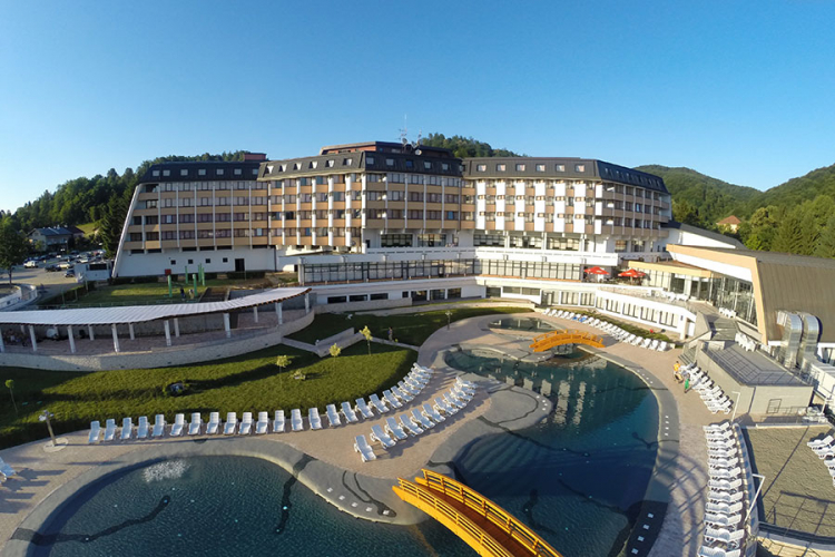 ZTC "Banja Vrućica": Radnicima nagrada za uspješno poslovanje
