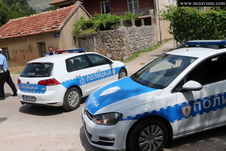 Prijeti da će ubiti djecu ako mu se ne vrati supruga