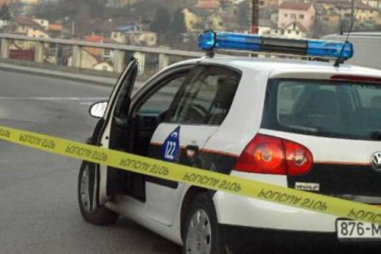Starac u Sarajevu teško ranio 17-godišnjaka