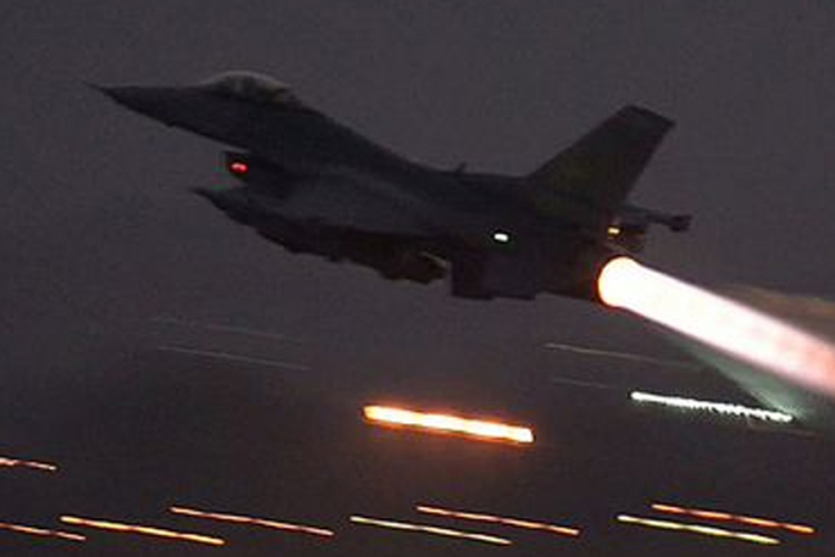 Zbog kvara avion NATO sletio na aerodrom u Puli