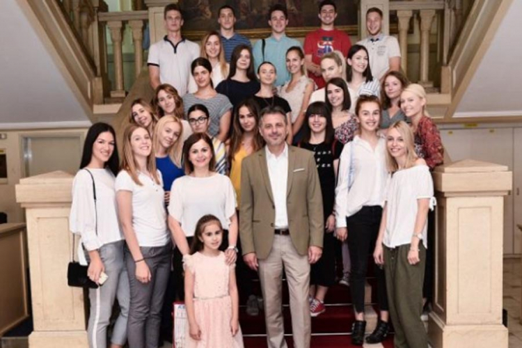 Radojičić ugostio najbolji razred banjalučke Gimnazije