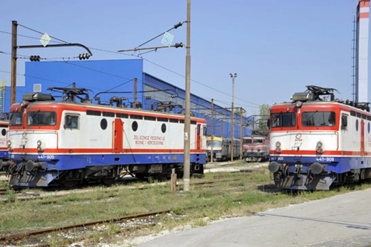 U vozu kod Doboja otkriveo 12 ilegalnih migranata