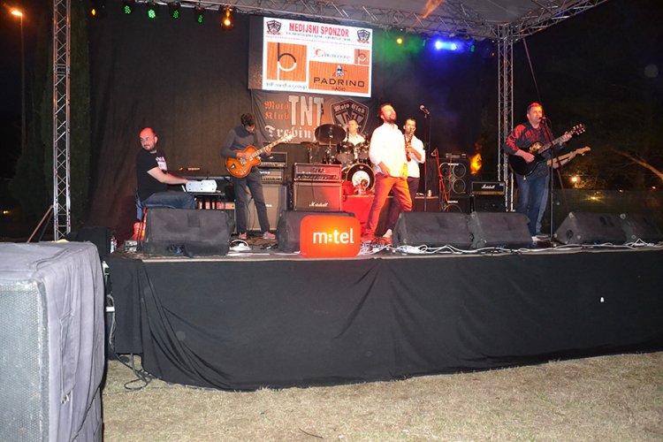"Jazz Poesy Cabaret" oduševio u Trebinju