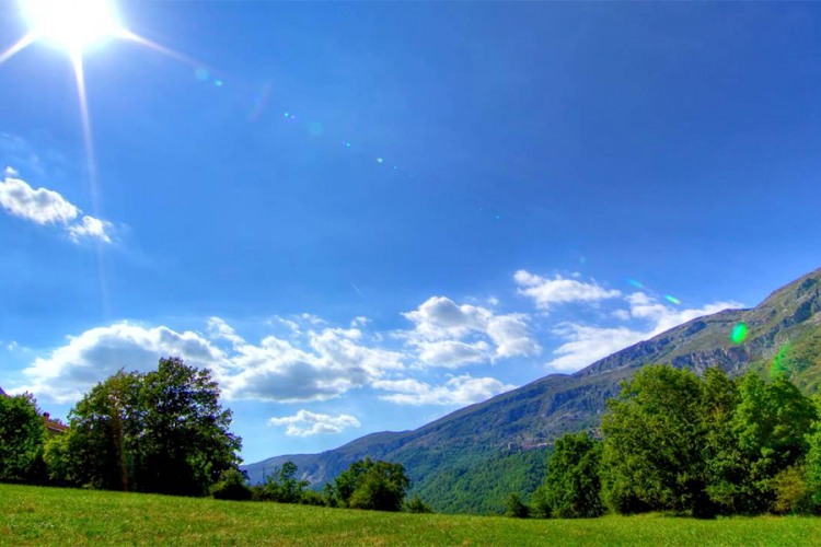 Sparno i vruće, temperatura do 35