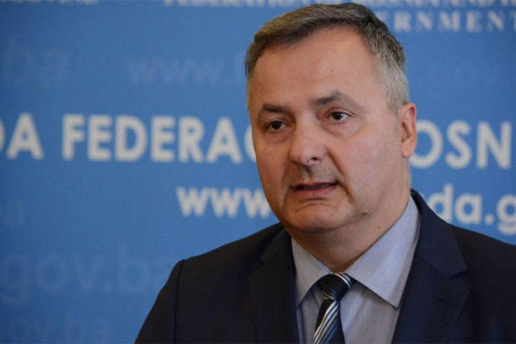 Federalni ministar trgovine najavio niže cijene goriva u FBiH do kraja sedmice