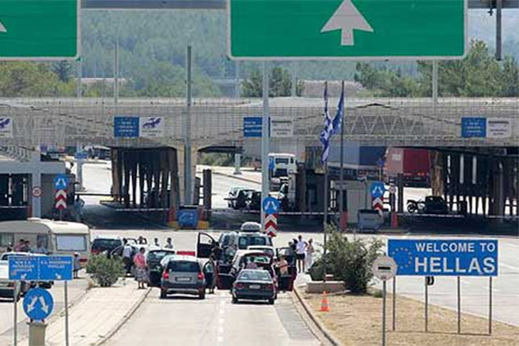 Upozorenje turistima u Grčkoj: Prekršaji za koje se naplaćuju visoke kazne