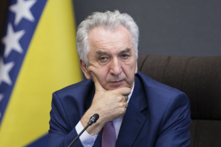 Šarović: Postoji mogućnost da se ograniči nivo cijene naftnih derivata
