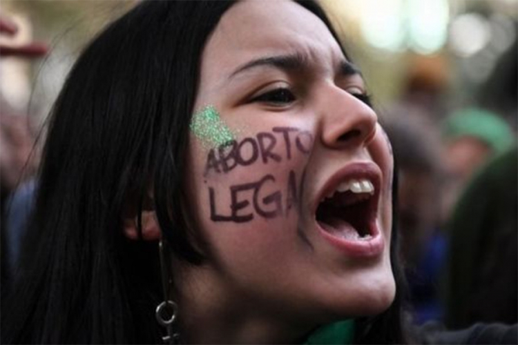 Argentina legalizovala abortus