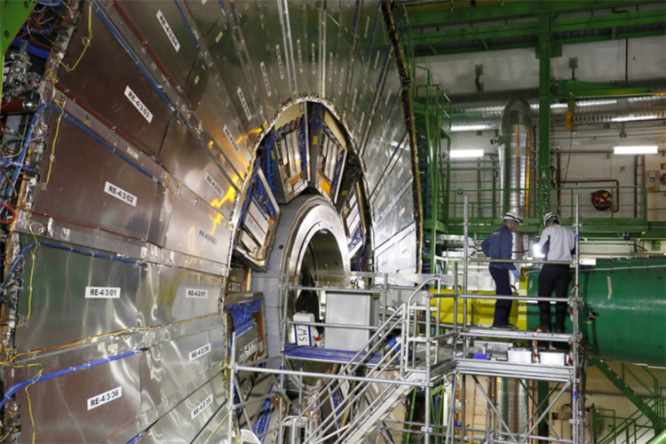 Cern unapređuje veliki sudarač čestica