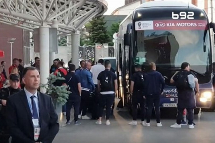 "Orlovi" stigli u Samaru, u hotelu s navijačima Kostarike