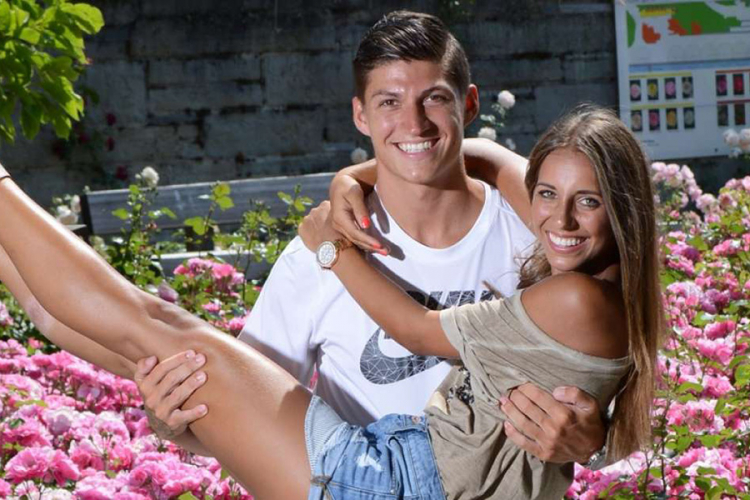 Ko je ljepotica porijeklom iz Srbije koja je slavila gol Švajcarske?