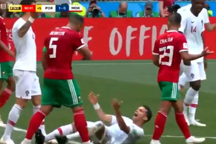 Pepe ismijan zbog sramnog simuliranja