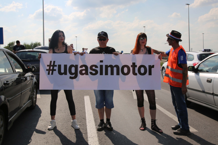 Hrvati blokirali saobraćajnice zbog skupog goriva
