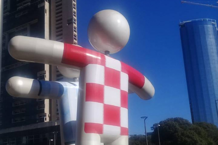 Usred Argentine osvanuo hrvatski dres od sedam metara