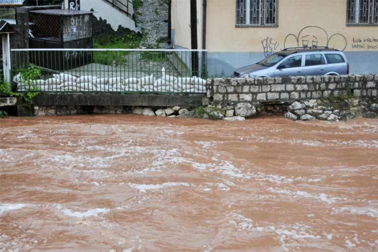 Proglašeno stanje prirodne nepogode u Olovu