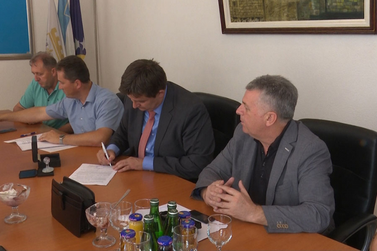 Uskoro će poteći voda do povratničkog sela